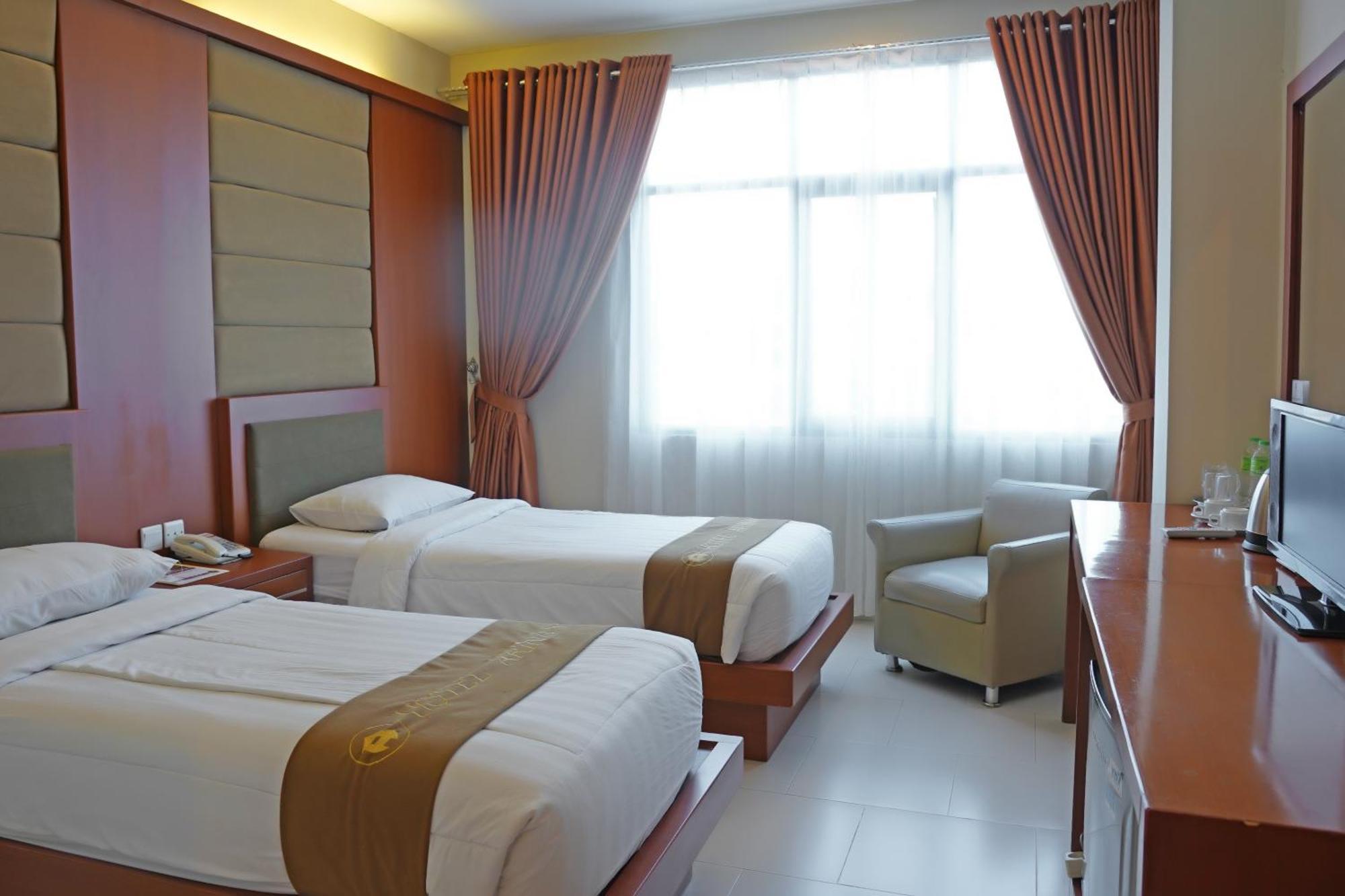 Arinas Hotel บันดาร์ ลัมปุง ภายนอก รูปภาพ